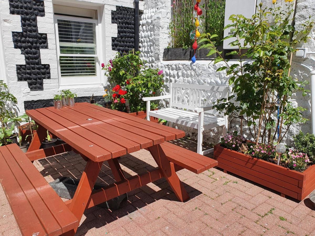 Waynes Place Brighton Exterior photo